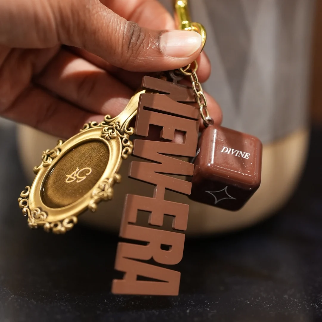 Girl Boss Mini Sculpture Bundle - Brown - Image 2