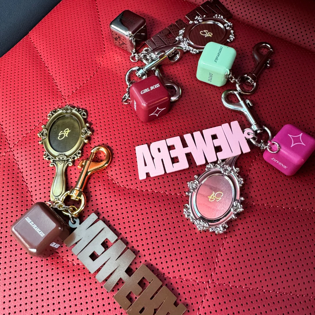 Girl Boss Mini Sculpture Bundle - Brown - Image 4